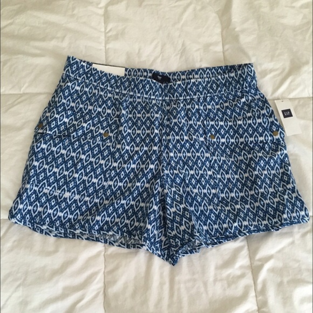 patterned flowy shorts